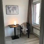 Cologne - & Monteursquartiere In Bei Koeln Lejlighed