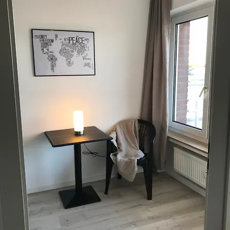 Cologne - & Monteursquartiere In Bei Koeln Apartment