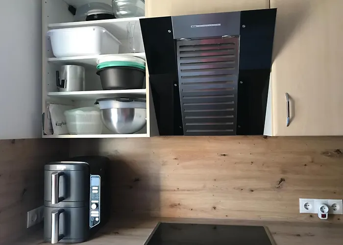 Cologne - & Monteursquartiere In Bei Koeln Apartman *